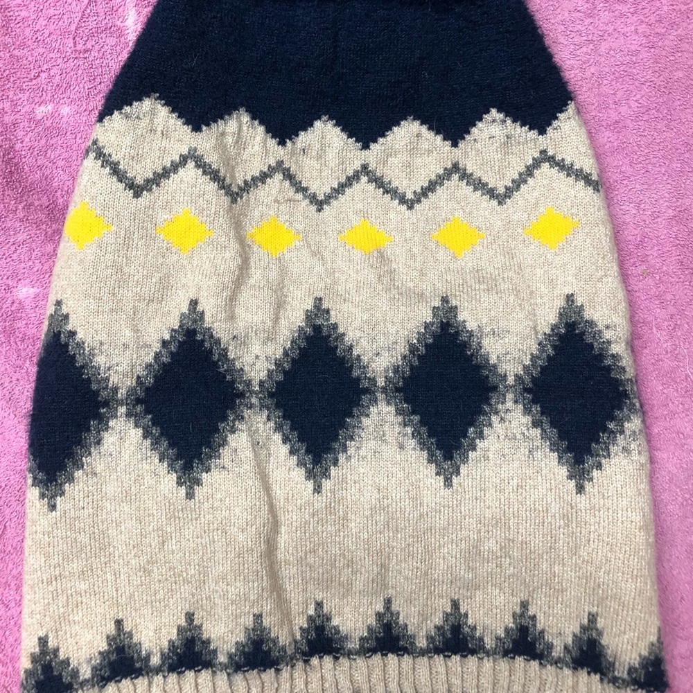Doggie Sweater Argyle Blue size Medium Slip On